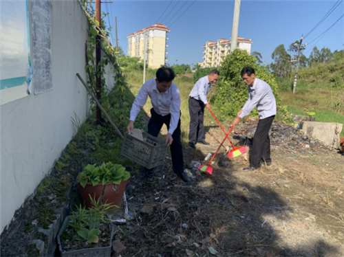 广西防城港市：爱在重阳 远离邪教738