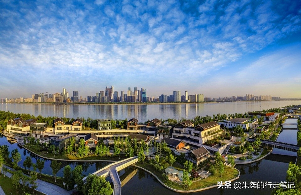 盘点那些一入秋就“大变样”,美得让人心动的城市,你去过几个?
