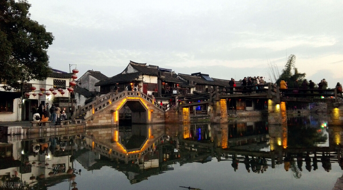 国内景色最美的十大古镇,景色绝伦,快来看看你都去过哪几个?