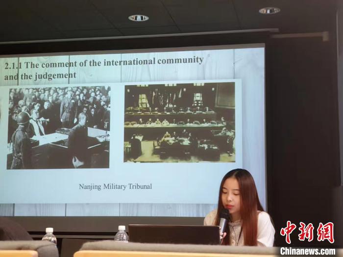 范梓幸在波兰奥斯维辛馆开设南京大屠杀历史讲座。被采访人供图