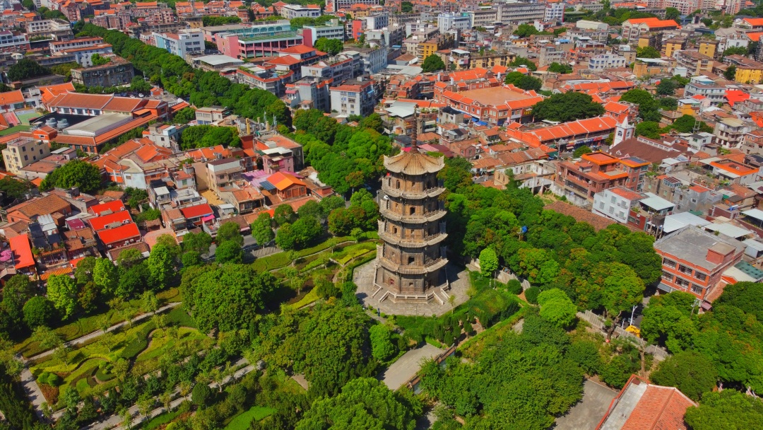 中国唯一的“佛国”,自古便是福建文化名城,这3大寺庙香火最旺