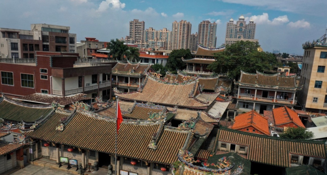 中国唯一的“佛国”,自古便是福建文化名城,这3大寺庙香火最旺