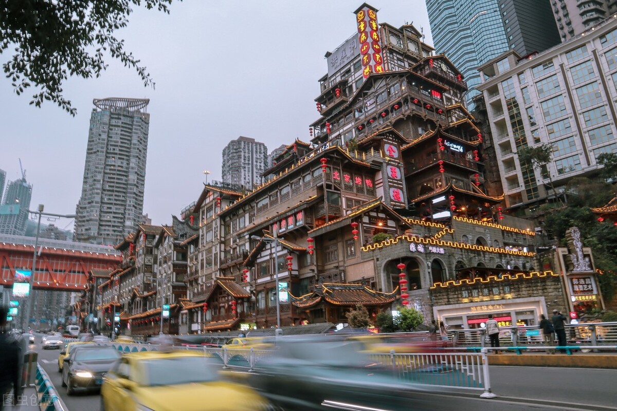 中国8个适合带父母旅游的城市,风景优美有意义,你会考虑哪个?