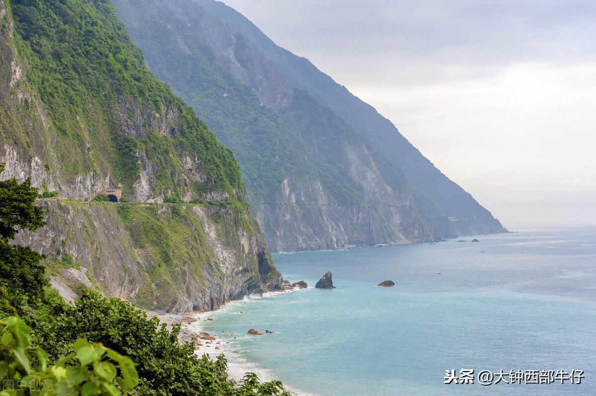 世界上著名的史诗级悬崖景点，看了令你心跳加速