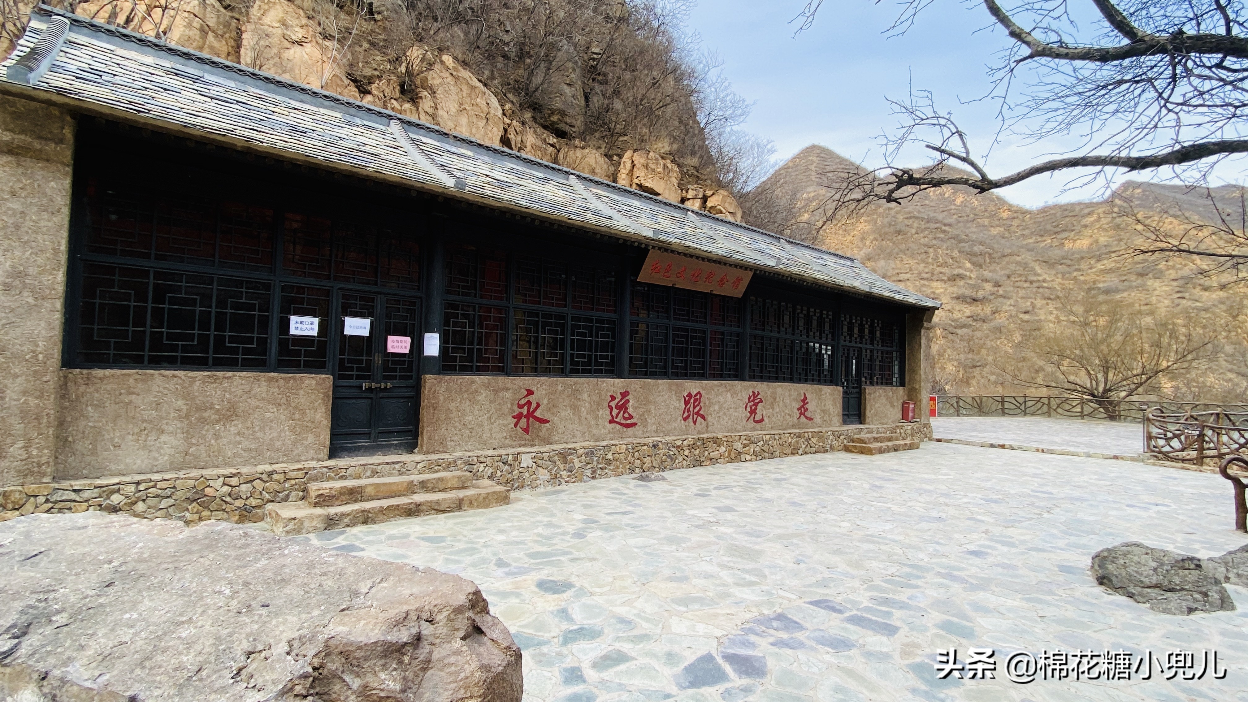 北京郊区冬季旅行必去的冰瀑布群,距离近无需徒步1小时就能到达
