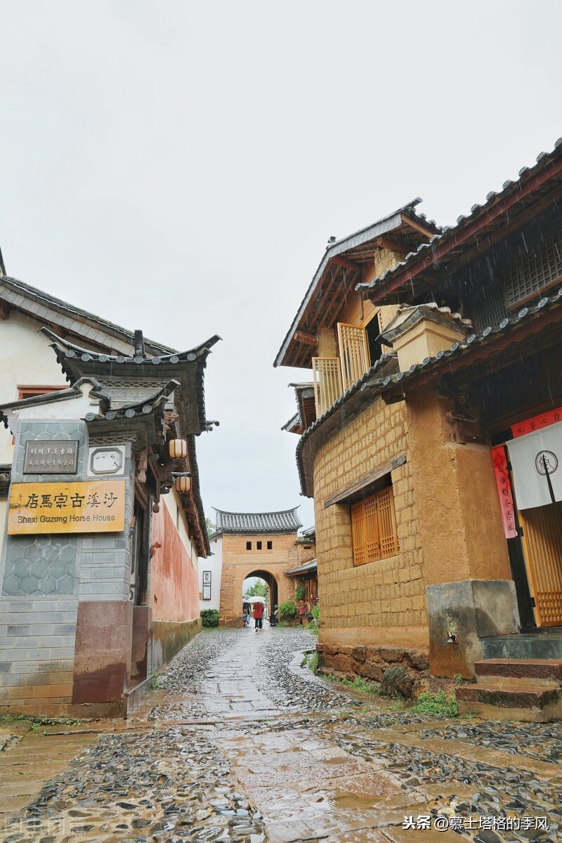 游云南,这5个古镇别错过,最短的历史也有700年