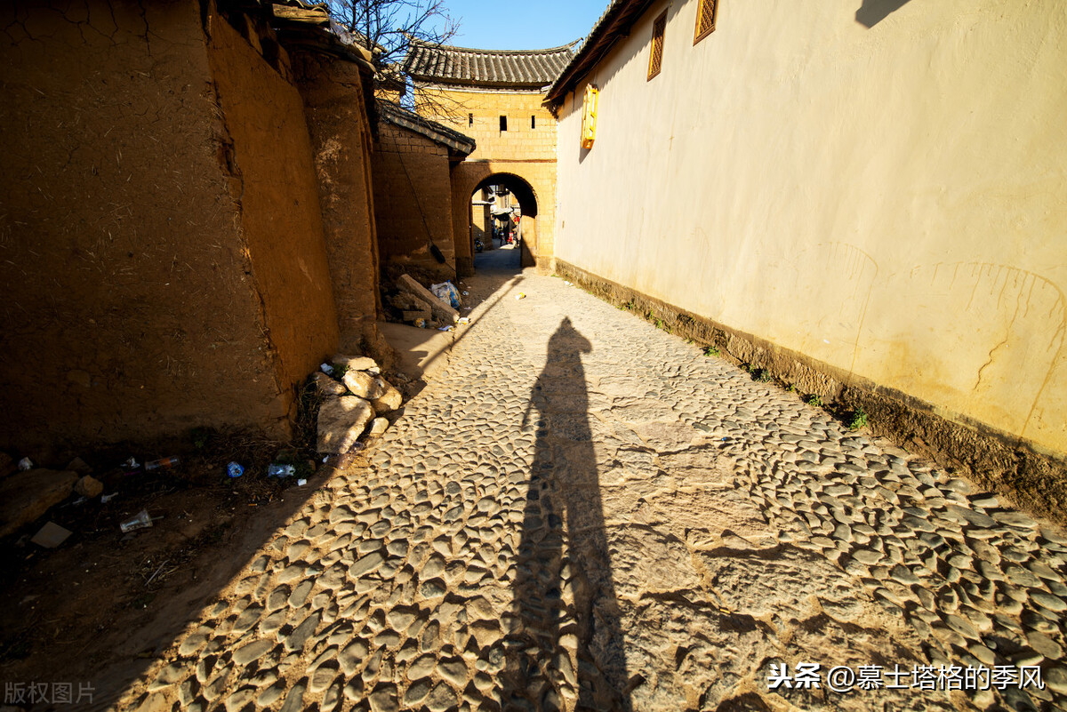 游云南，这5个古镇别错过，最短的历史也有700年
