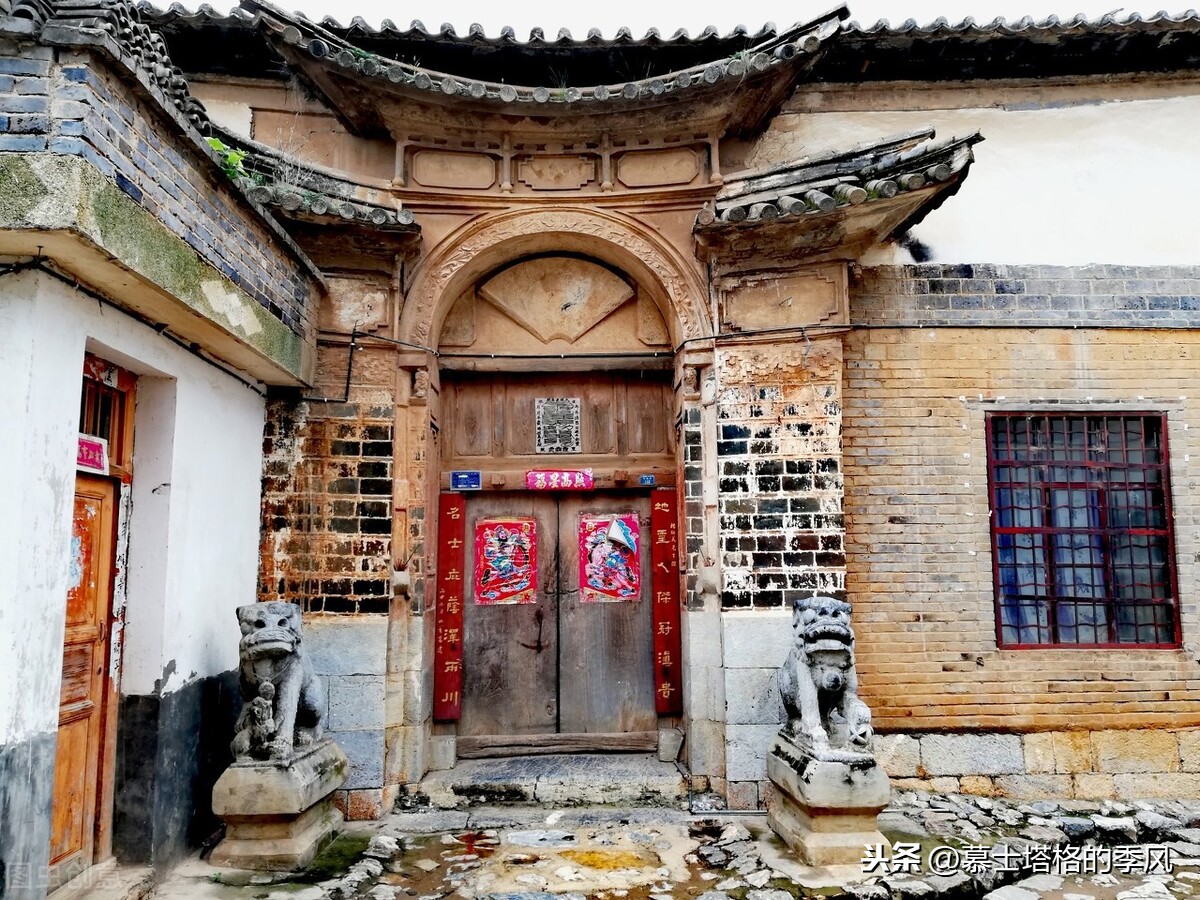 游云南,这5个古镇别错过,最短的历史也有700年