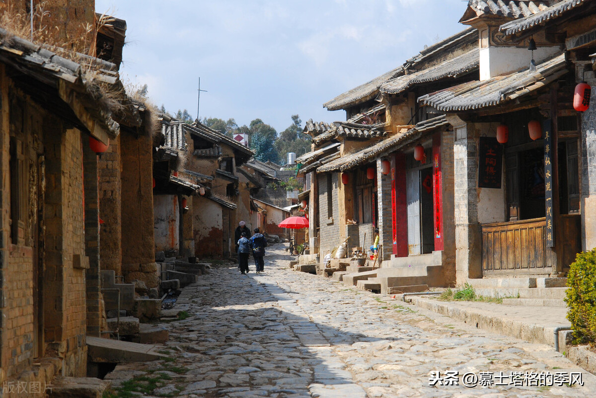 游云南,这5个古镇别错过,最短的历史也有700年