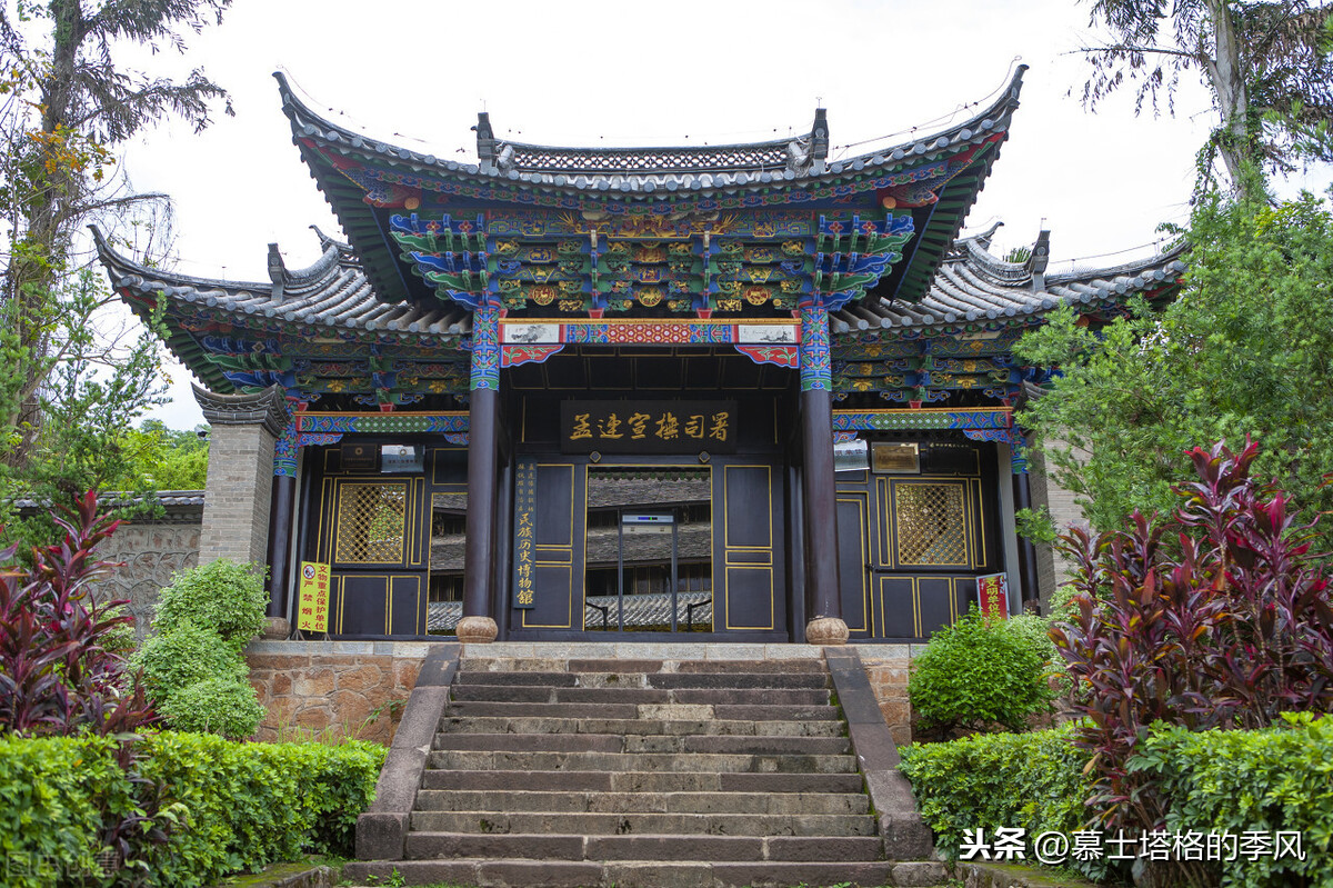 游云南,这5个古镇别错过,最短的历史也有700年