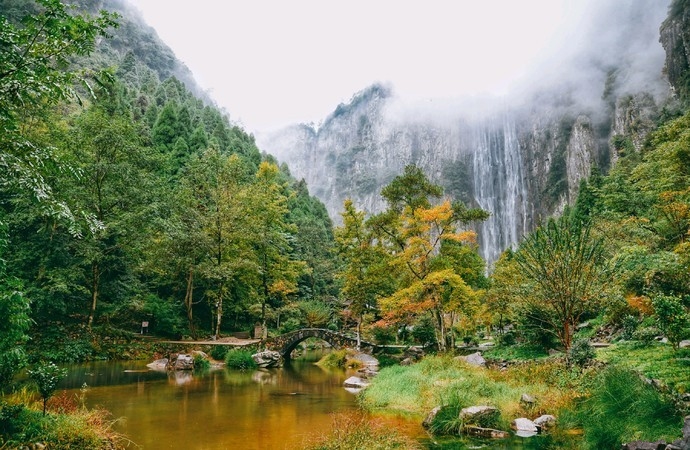 国内13个堪称人间仙境的旅行地,去对季节,随手一拍全是大片