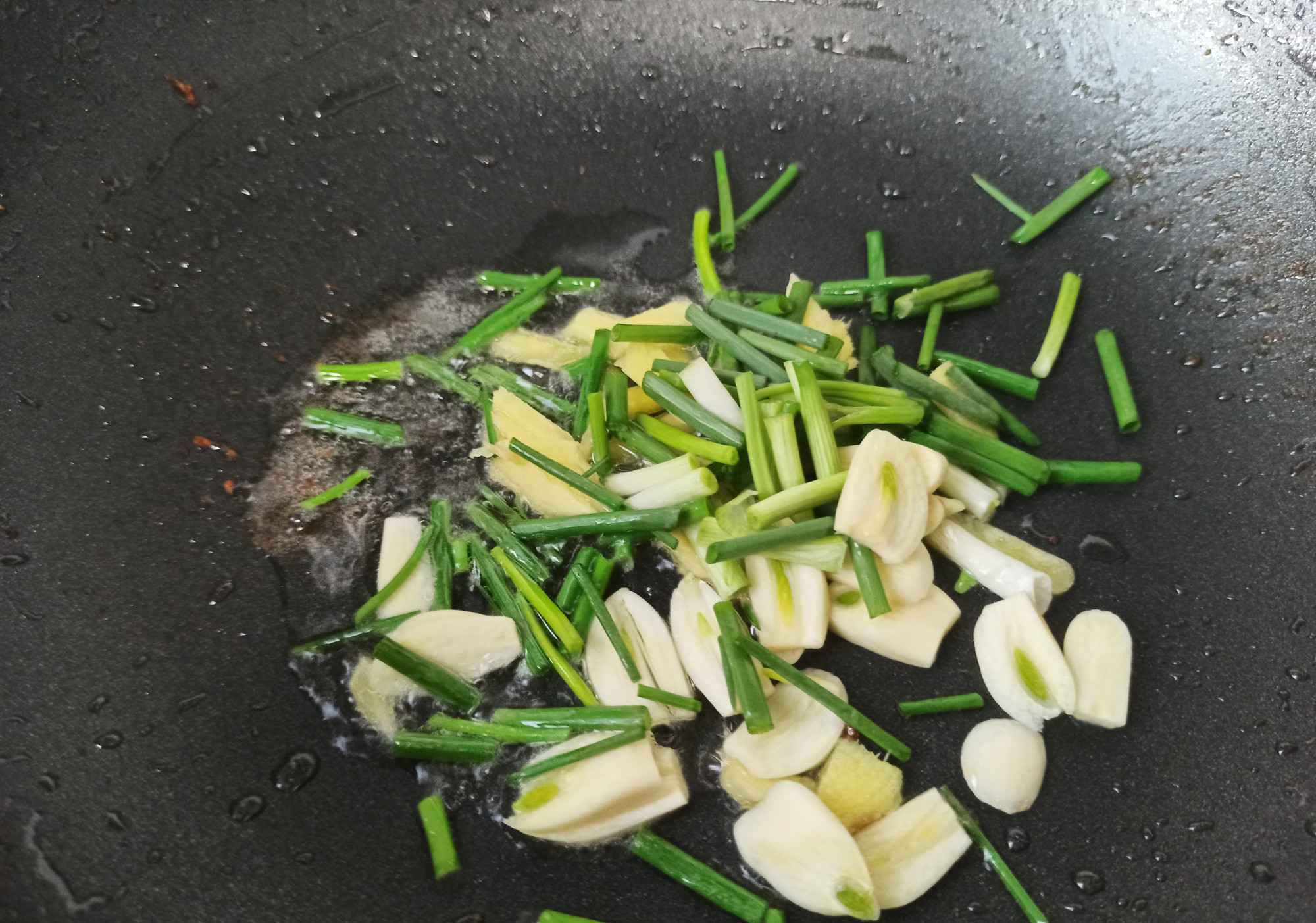 除夕夜年夜饭，教你6道家常小炒，香味扑鼻下饭，再也不愁炒啥了