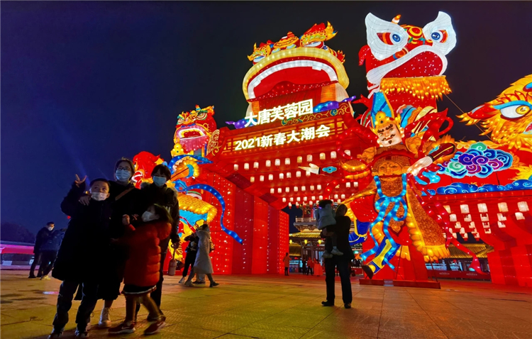 西安年味:最具口碑三大灯展,第一个办了35年,你打卡过几个?