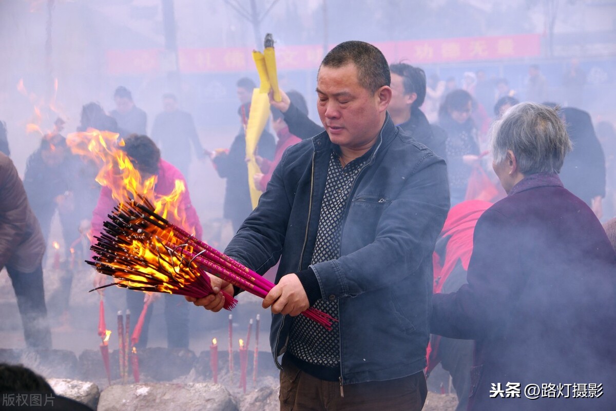 南方和北方比年味儿！春节最热闹的4个城市，看看你会去哪过年？