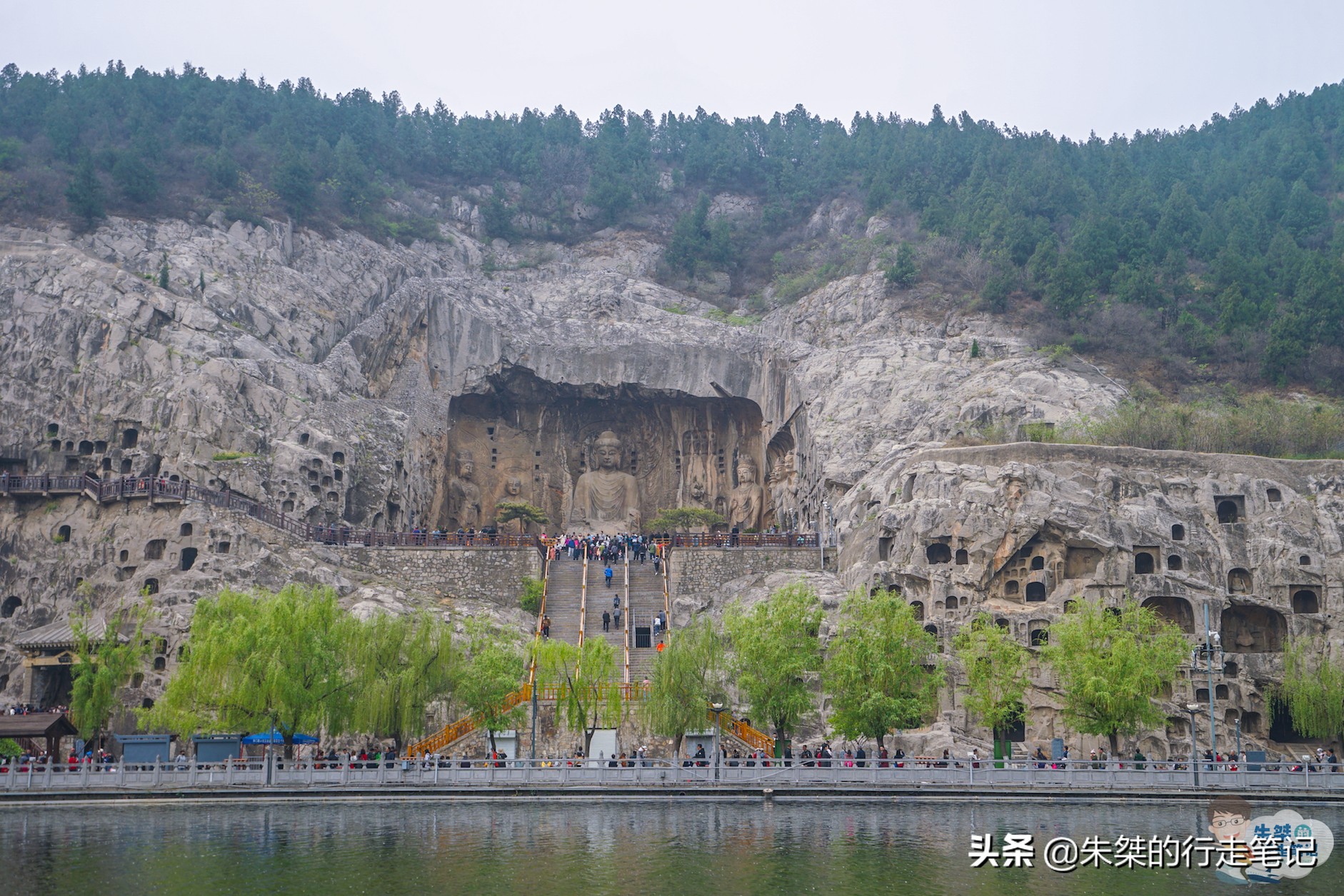 国内适合穷游的四座城市,风光绝美、气质出众,各个都别具韵味