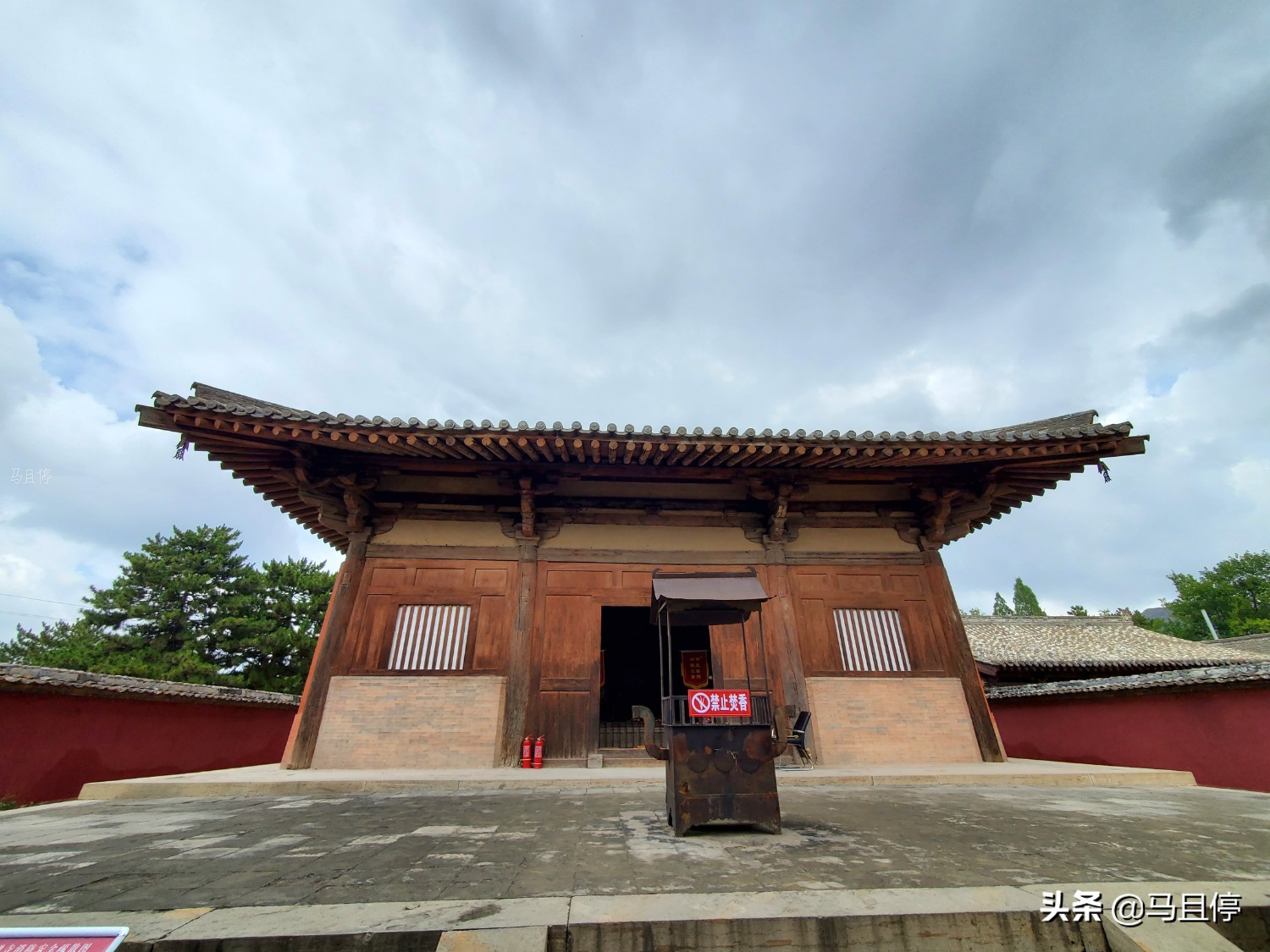 山西有个古寺，游客不多却藏有中国少有的唐代木建筑，关键还免费