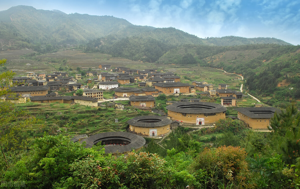 人间最美四月天，国内初夏最美出游线路大推荐