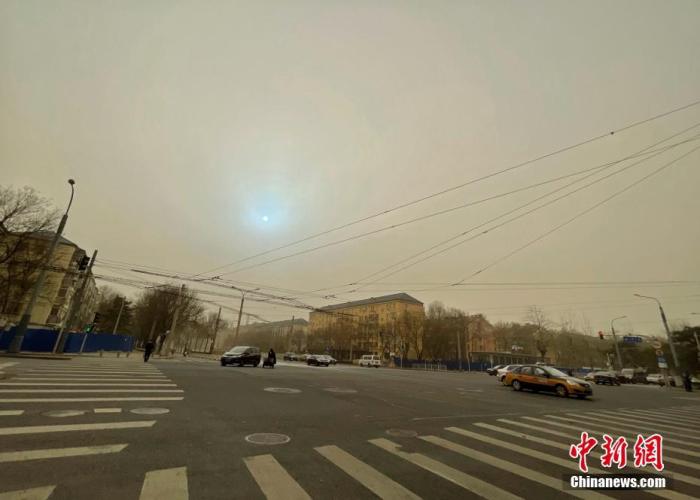 资料图：北京地区出现大风和沙尘天气。<a target='_blank' href='http://www.chinanews.com/' >中新网</a>记者 李霈韵 摄
