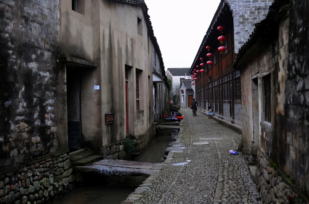 浙江低调古镇,风景可与周庄媲美,少有游客