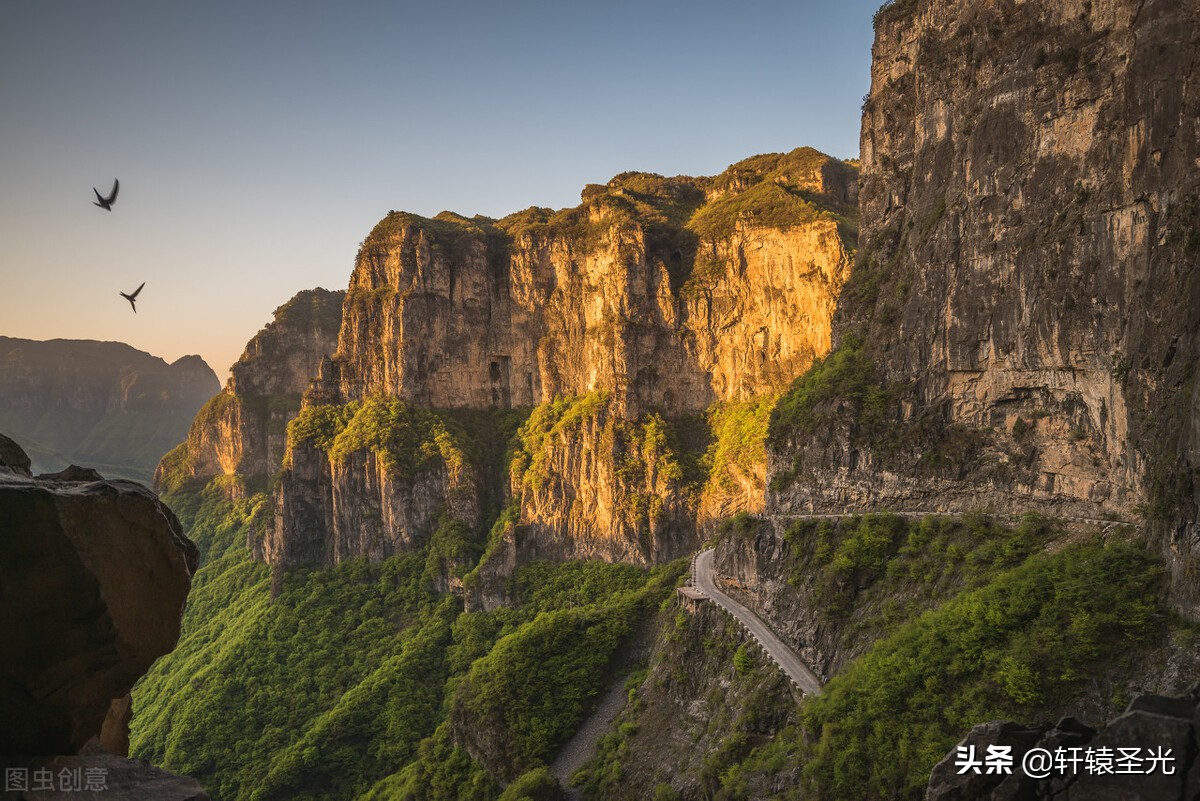 盘点中国最适合自驾的10大公路，坐车里就能看绝美风景