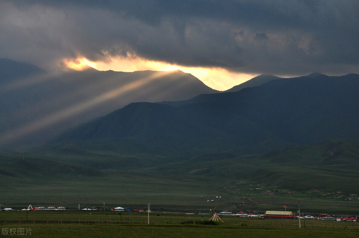 中国西部地区最美十大景点，去一次不枉此生