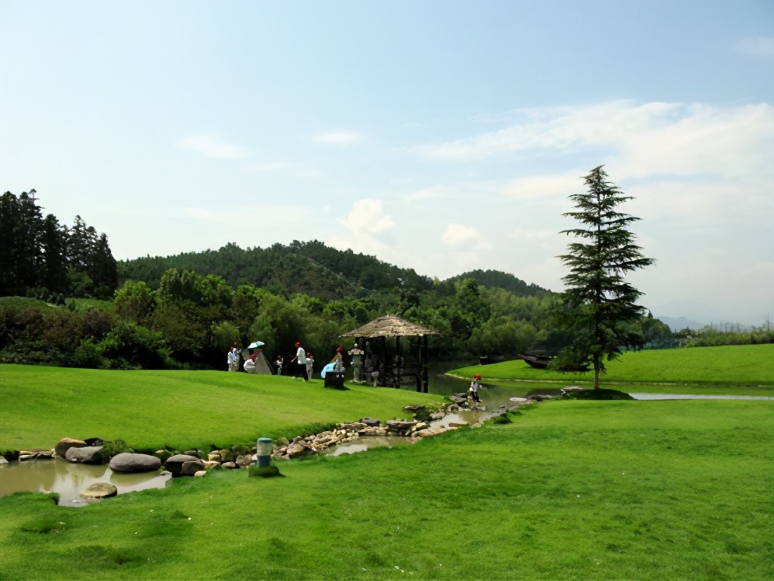 国内4条“绝美”线路，沿途景色太美适合自驾，累了不妨去看看吧