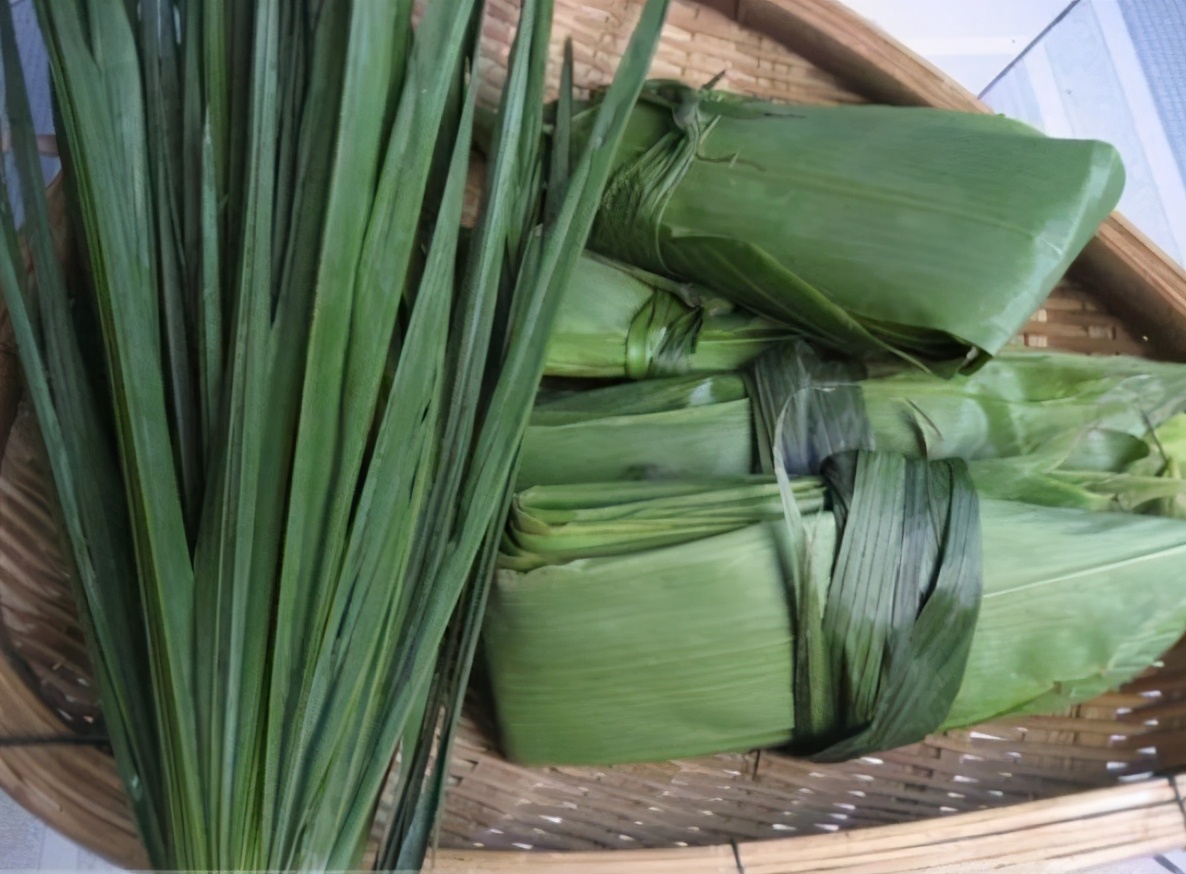 干粽叶别直接煮，牢记这3步，柔软韧性强，包粽子不破不断不漏米