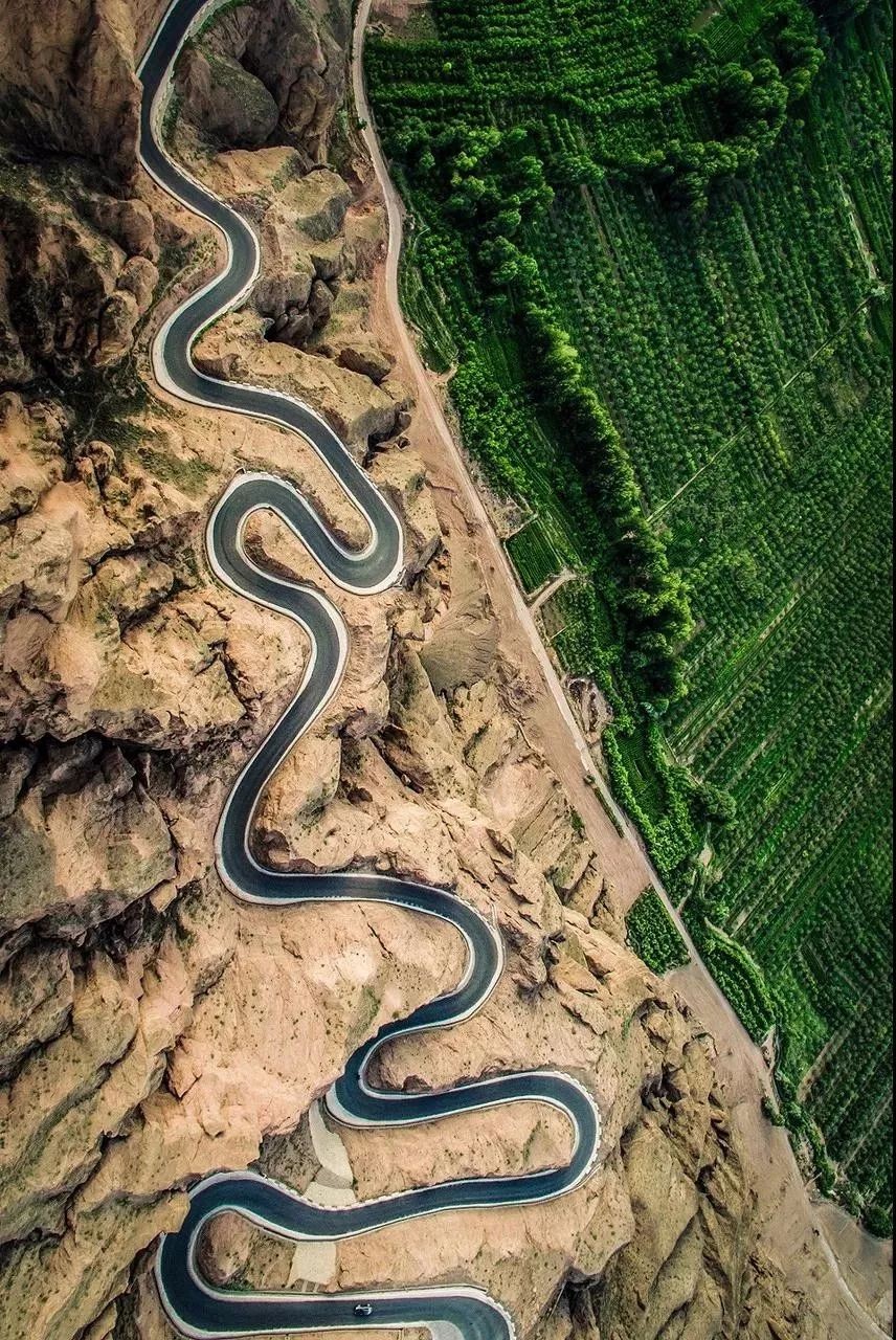 中国最美的10条公路,旅行者的天堂!自驾游你准备好了吗?