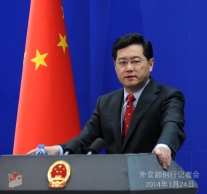 安倍最好的马年贺词是马上认错