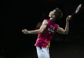 李宗伟染污点</a> <a target=_blank href=http://sports.kaiwind.com/lq/201410/22/t20141022_2014417.shtml>科比“七宗罪”</a>