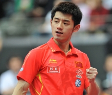 国乒一哥之争</a> <a target=_blank href=http://sports.kaiwind.com/zq/201410/27/t20141027_2024896.shtml>中超悬念到底</a>
