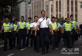 港反对派拟举行大游行 7000警察严阵以待