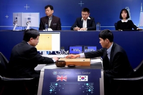 阿尔法诡异震惊棋界 李世石连出缓手再负