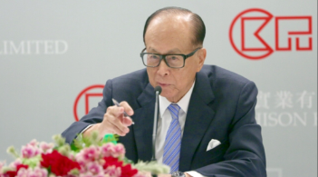 李嘉诚称内地一线楼市无泡沫 股市风险大