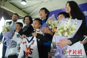 北京青少年冰球运动尚未提速 却遭遇内乱