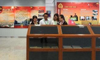 习近平看望八一学校师生回访记