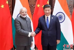 早新闻：习近平会见印度总理莫迪