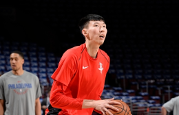 周琦NBA之旅开始 用超常努力让队友正视