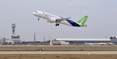 成功！C919大型客机完成首次远距离飞行！