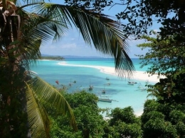 碧海蓝天 全球的旅游者评出十大最美海岛