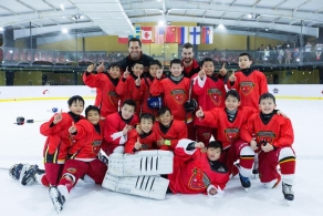 北京青少年冰球俱乐部联赛参与人数创新高