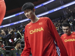 男篮胡金秋出战存疑？长假后身体状态欠佳