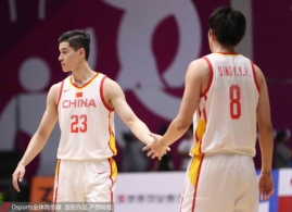 中国篮球或包揽4金 阿不都半场砍下了19分