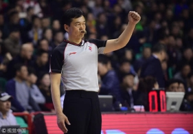 CBA两名哨退役 新赛季将继续担任技术代表