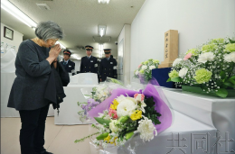 东京悼念“奥姆真理教”恐怖袭击遇难者们