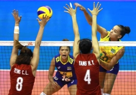中国女排以0-3不敌巴西 无缘世联赛开门红
