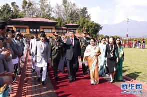 习近平结束同印度总理第二次非正式会晤回京