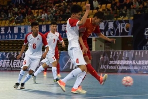 徐洋2球李顺荧角球破门 中国队3-0战胜蒙古