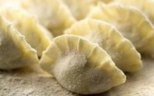 清宫除夕吃饺子：需四盘调料 饺子分两碗