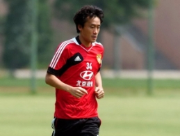国足变阵！高洪波秘练四后卫 杜威成法宝